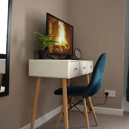 Top Spot 2-Bed Spacious Apartment Town Centre Train Station Wifi Colchester Room photo