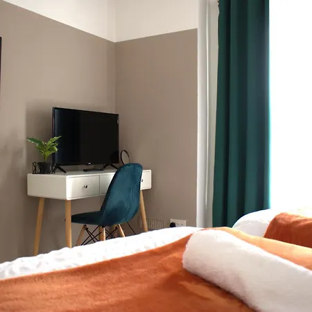 Top Spot 2-Bed Spacious Apartment Town Centre Train Station Wifi Colchester Room photo